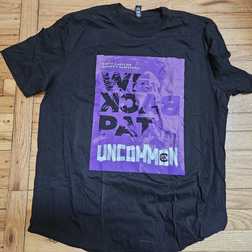 Source Unknown Black and Purple Graphic Tee